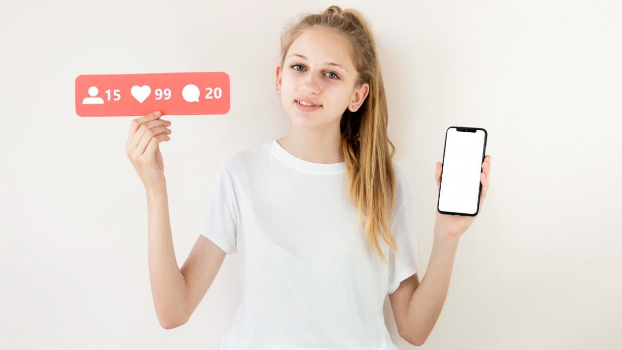 ادمین پیج اینستاگرام در بوشهر